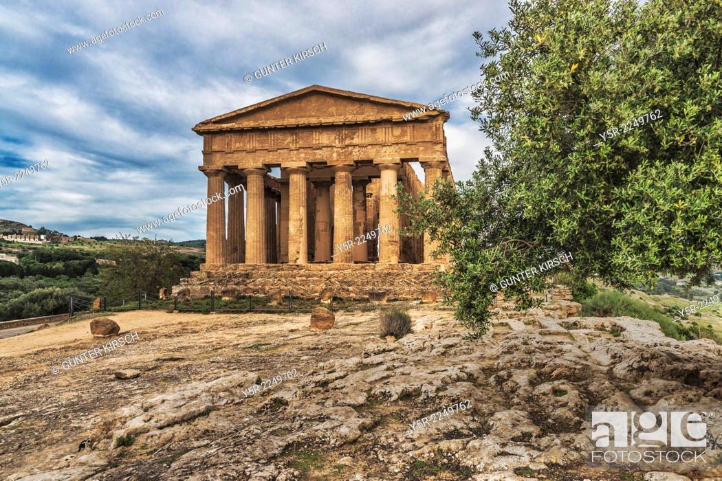 Stock Photo: The Temple of Concordia, Tempio di Concordia, was built about 440 to 430 BC. The temple belongs to the archaeological sites of Agrigento.
