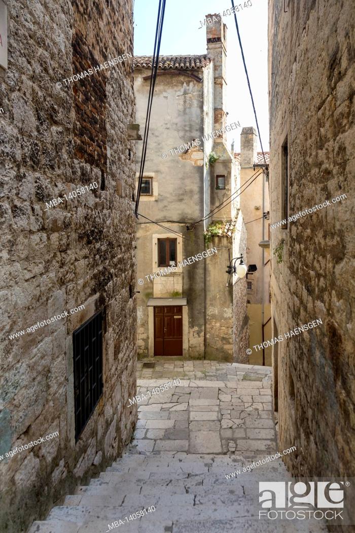 Stock Photo: old center of sibenik near st james cathedral in sibenik, unesco world heritage site in croatia - filming location for game of thrones (iron bank).
