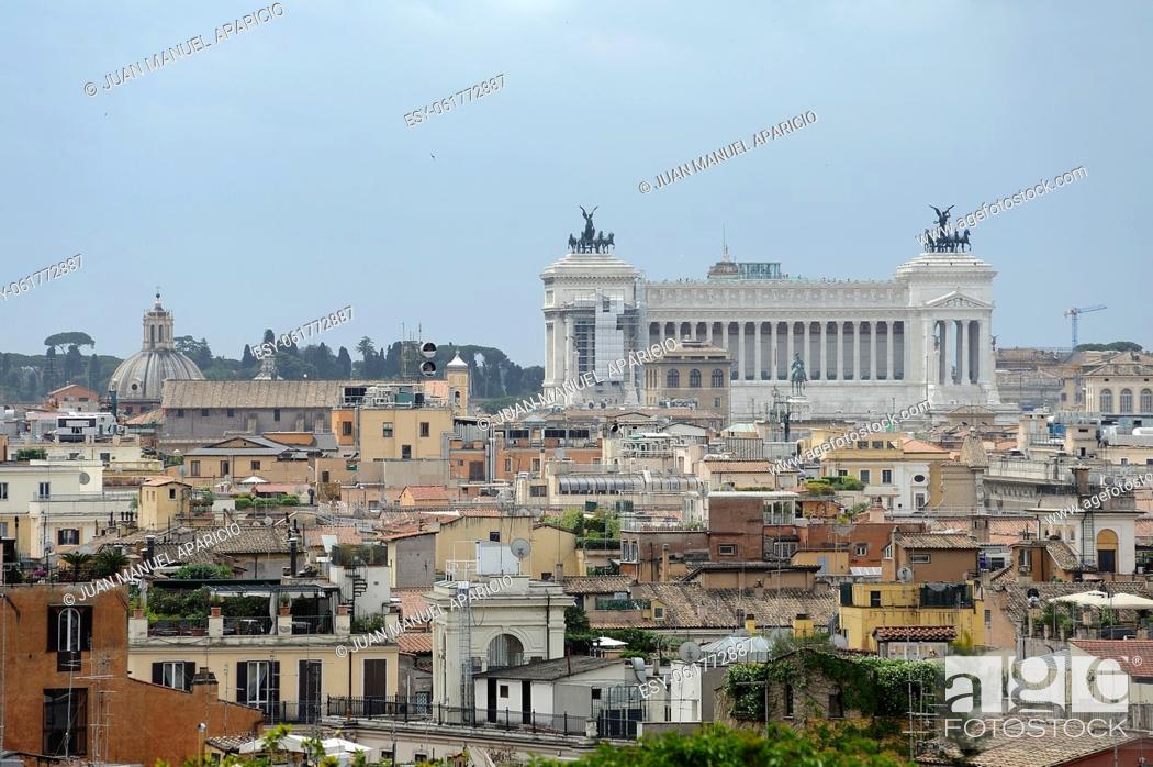 Stock Photo: View of Rome with Monument Nazionale a Vittorio Emanuele II, Rome, Italy.