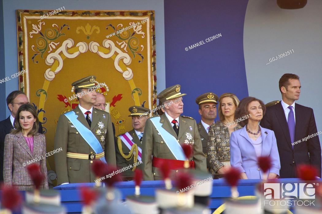 Stock Photo: Spanish King Juan Carlos, Queen Sofia, Prince Felipe of Spain, Princess Letizia of Spain, Princess Elena, Princess Cristina and Inaqui Urdangarin attend the.