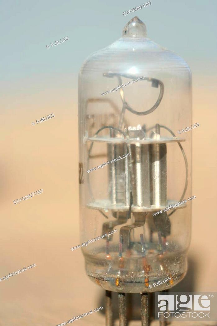 Flatter fast Sudan Radio lamp amplifier. Electronic vacuum tube. Old-fashionedelectronic  amplifier bulb diode lamp..., Stock Photo, Picture And Low Budget Royalty  Free Image. Pic. ESY-030071087 | agefotostock