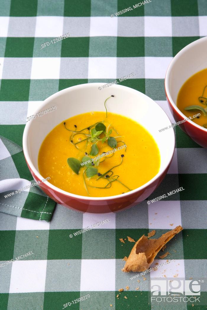 Stock Photo: Cream of pumpkin soup with ginger.