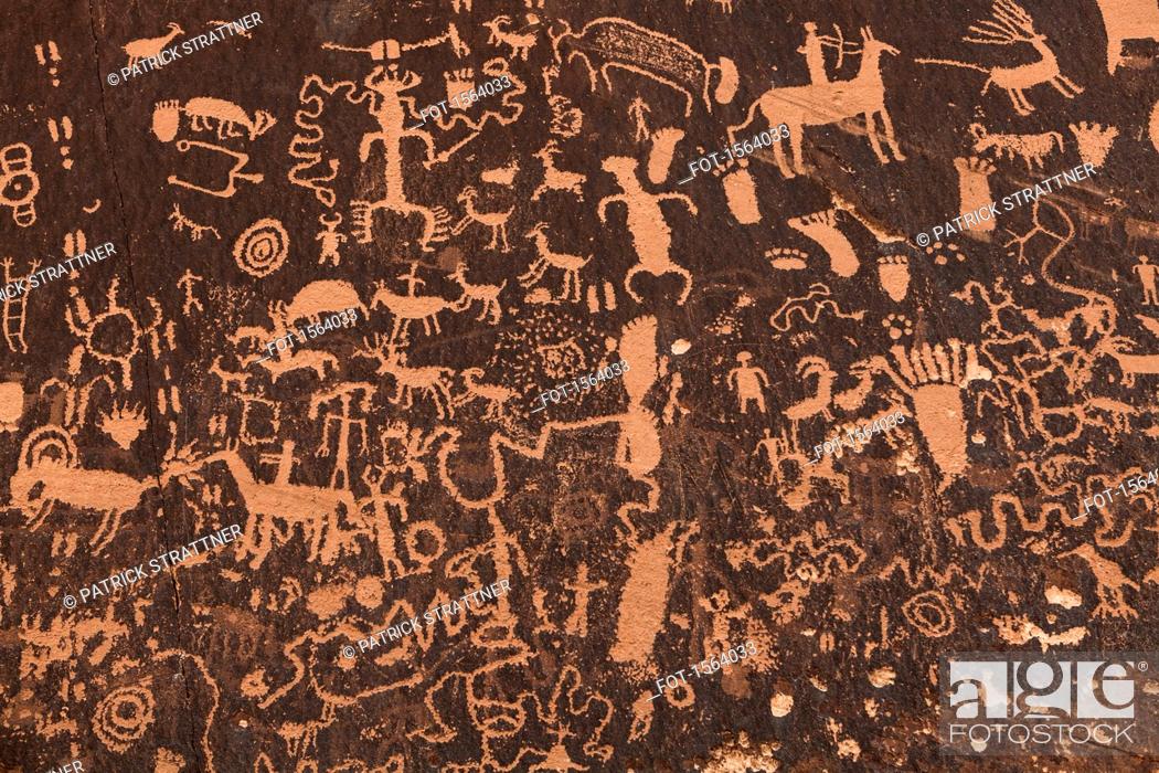 Stock Photo: Full frame shot of rock paintings, Monticello, San Juan Country, Utah, USA.