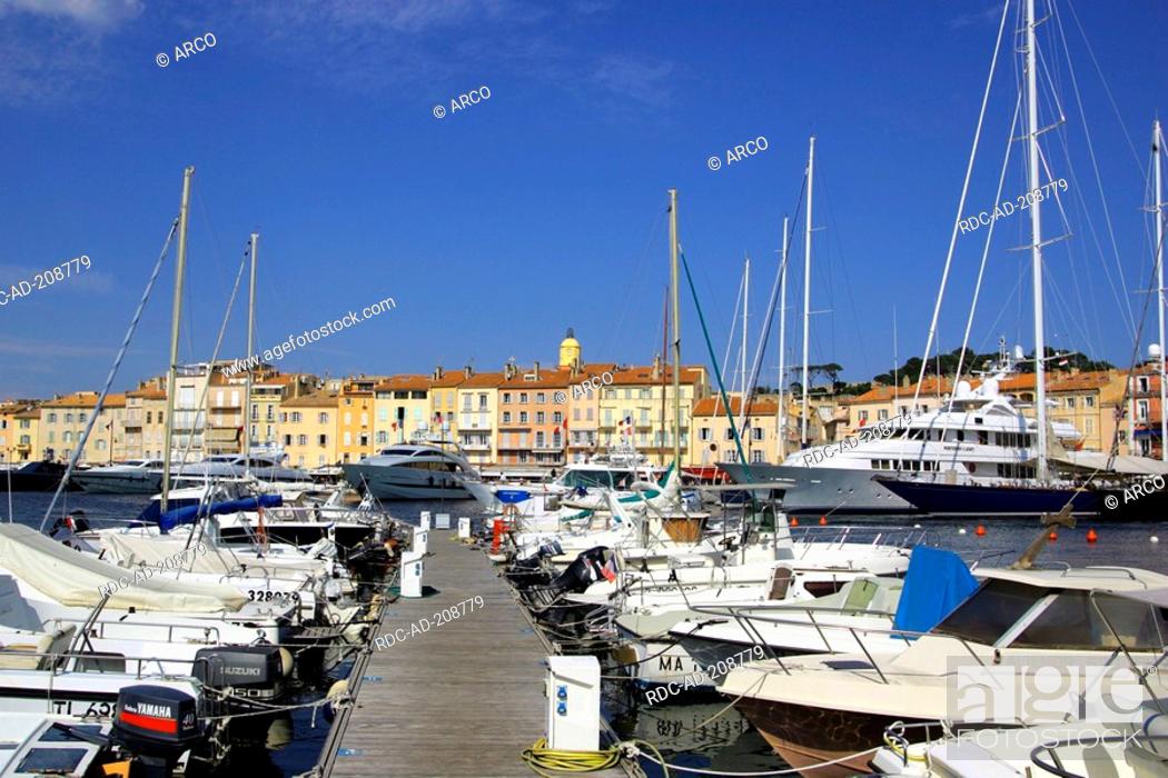 Stock Photo: Quai Jean Jaures, Harbour, Saint Tropez, Cote d'Azur, Provence, Southern France.