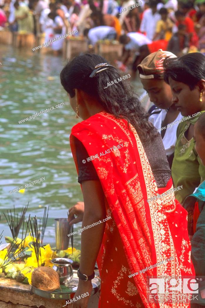 Stock Photo: Mauritius - Grand Bassin - Ganga Talao - Hindu sacred lake - Indian Celebration - Maha Shivaratree - woman in red Sari.
