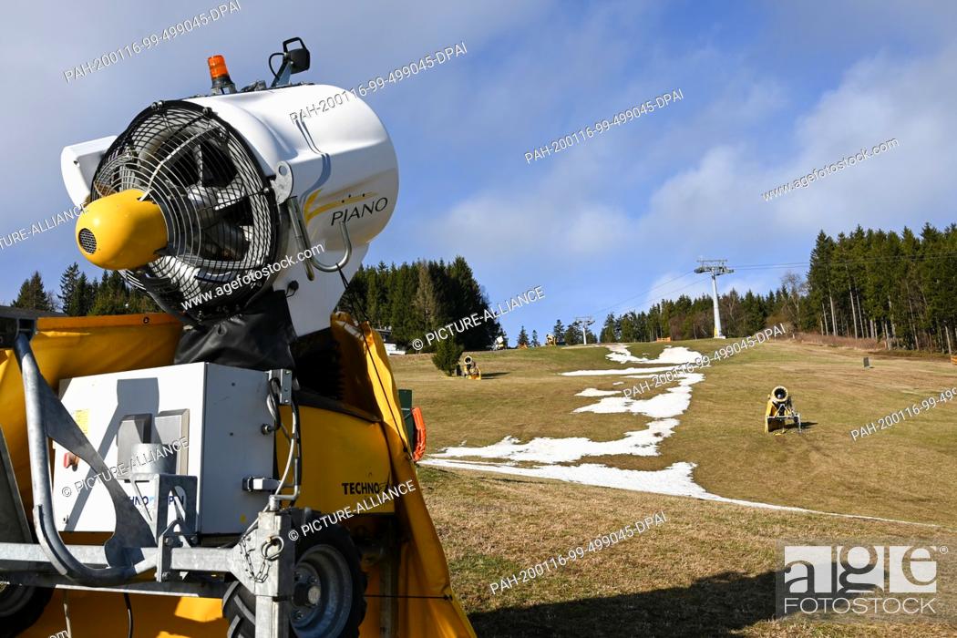 Stock Photo: 16 January 2020, Hessen, Willingen: Only artificial snow remains on the Ritzhagen ski slope. It is supposed to get a little colder towards the weekend.