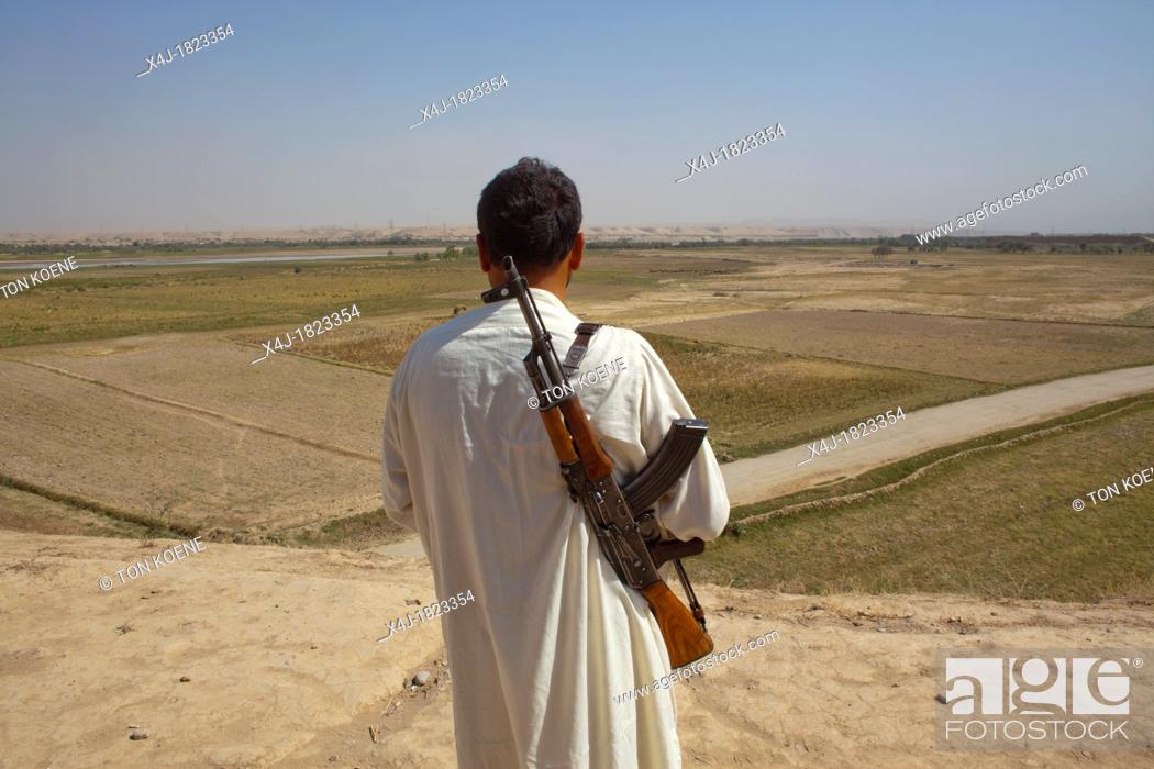 Stock Photo: Estimated 10 000 Arbaki fighterswarlords in Kunduz province.