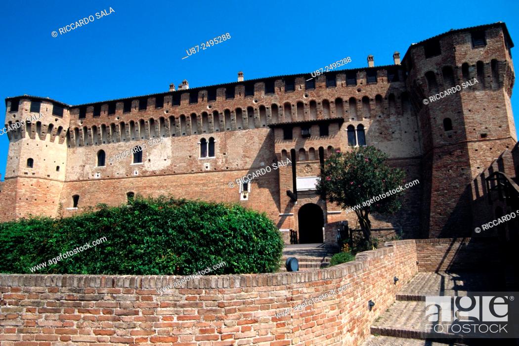 Stock Photo: Italy, Marche, Gradara, Castle.