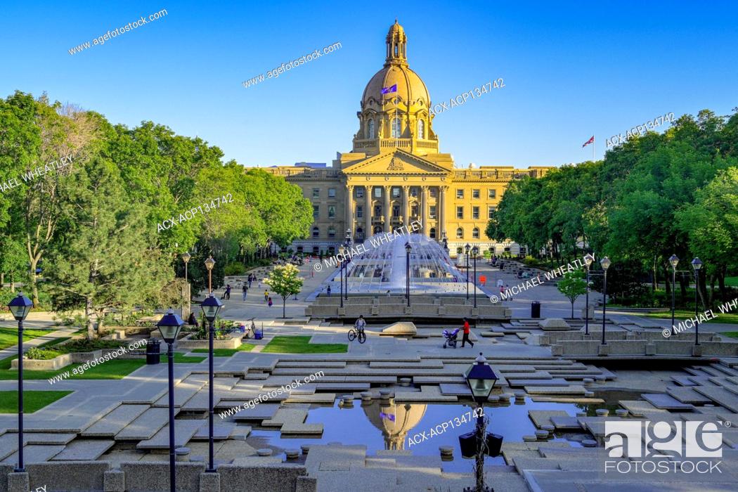 Stock Photo: Alberta Legislature, Edmonton, Alberta, Canada.