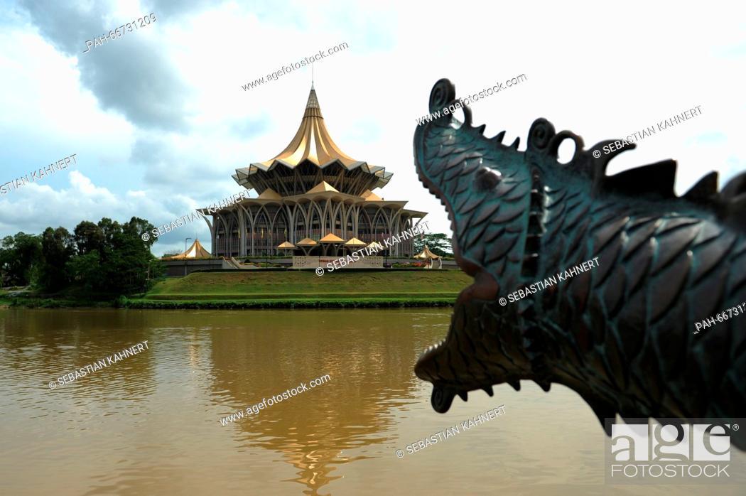 Stock Photo: The Sarawak State Legislative Assembly Building by the Sarawak river in Kuching, Malaysia, 21 October 2014. Photo: Sebastian Kahnert - NO WIRE SERVICE - | usage.